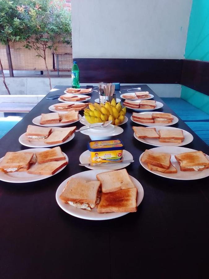 Hangover Hostels Mirissa Zewnętrze zdjęcie