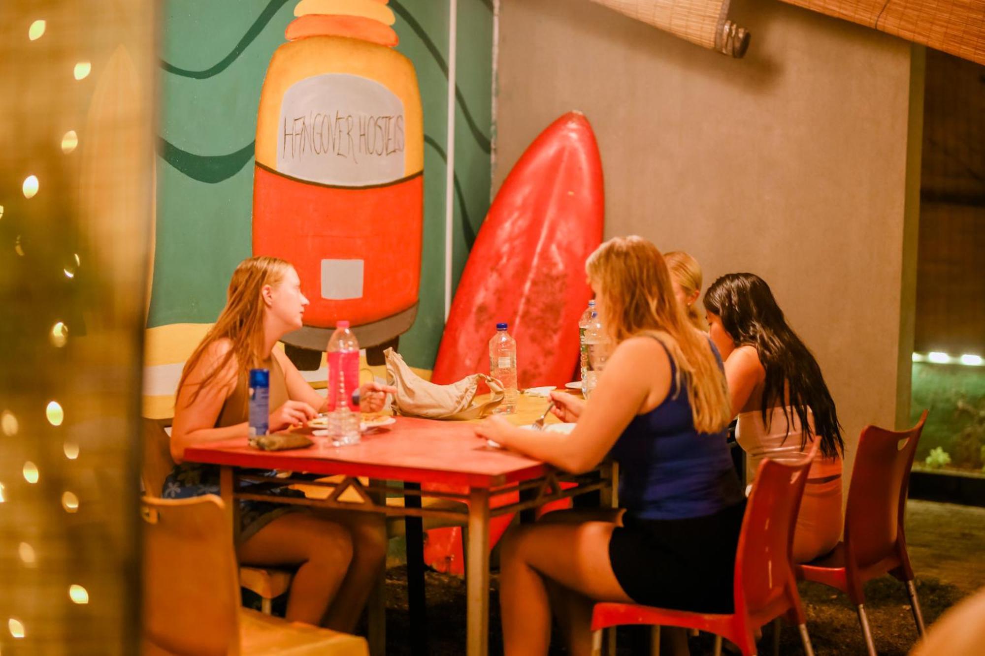 Hangover Hostels Mirissa Zewnętrze zdjęcie